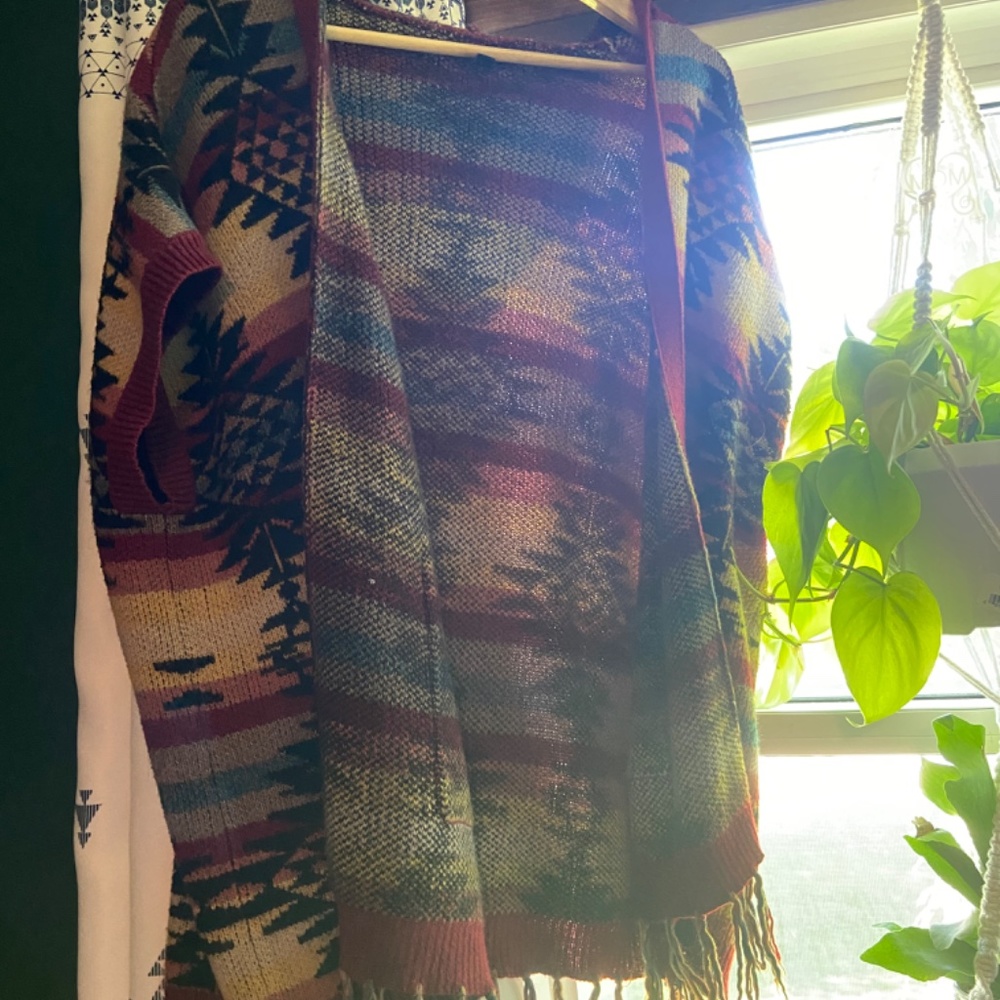 American Eagle hooded poncho/vest/cardi - Picture 6 of 9